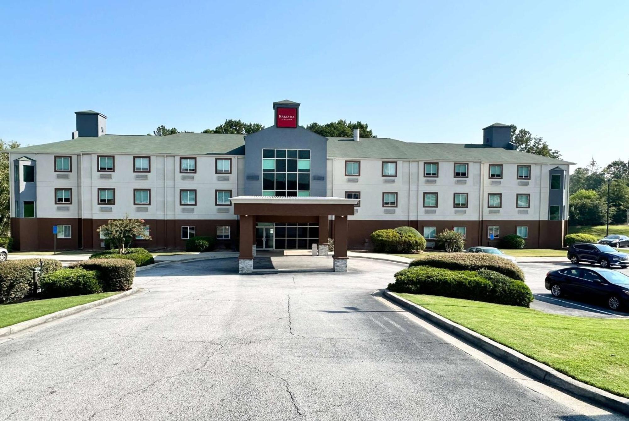 فندق Ramada By Wyndham Lithia Springs Atlanta المظهر الخارجي الصورة